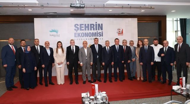 Başkan Toptaş, Şehrin Ekonomisi Zirvesi’nde Onikişubat’ın kalkınma vizyonunu anlattı