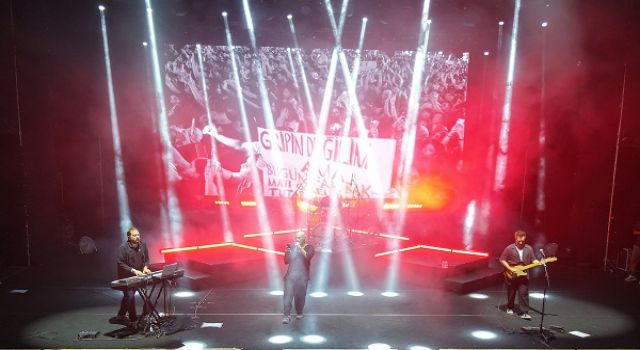 Gripin, Ağustos Fuarı’nda Müzikseverlere Unutulmaz Bir Gece Yaşattı