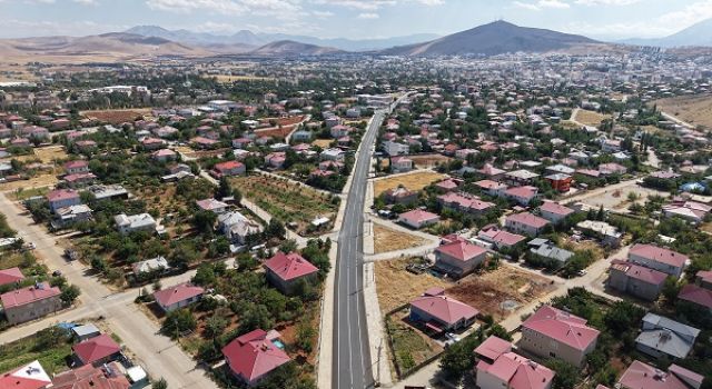 Afşin’de 3 Mahallenin Ulaşımını İyileştiren Yol Yatırımı Tamamlandı