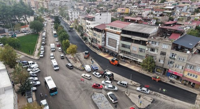 Büyükşehir Asfalt Mesaisini Yeni Haftada 4 İlçe 24 Farklı Noktada Sürdürecek