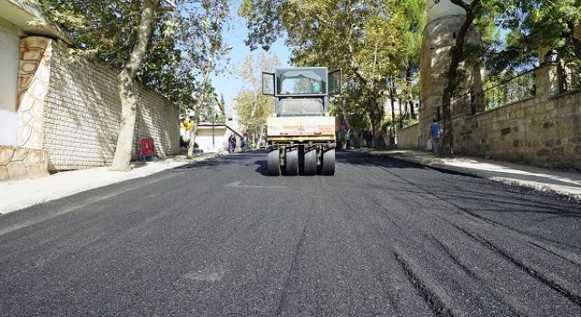 Büyükşehir, Gazi Mustafa Kuşçu Caddesi’ni Asfaltlıyor