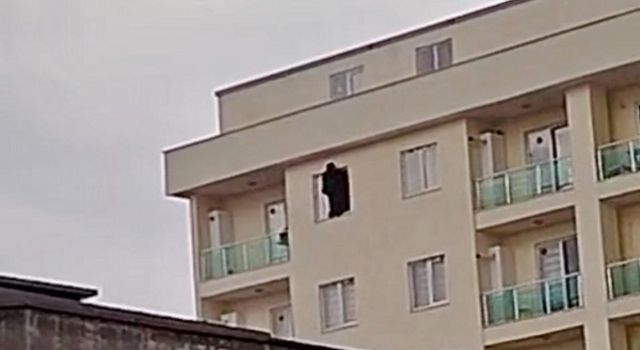 Penceredeki Kadın İçin Ekipler Harekete Geçti