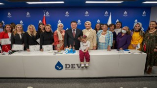 Ali Babacan, “Partimizin başarısının temelinde Kadın Çalışmaları var”