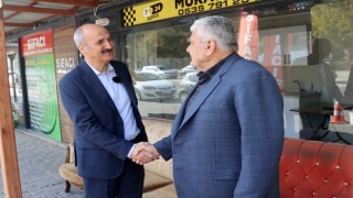 BAŞKAN OKAY, KONTEYNER ÇARŞILARDA ESNAFLA BİR ARAYA GELDİ