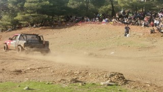 Off-Road yarışları nefes kesti