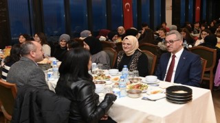 Başkan Güngör, TOBB Fen Lisesi Öğrencileriyle Oruç Açtı