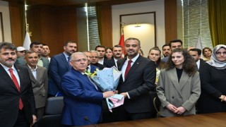 Onikişubat Belediye Başkanı Hanifi Toptaş, devir teslim töreniyle göreve başladı