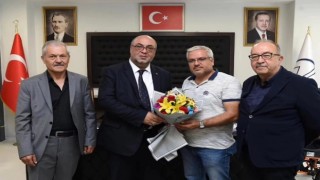 Gazetecilerden Başkan Akpınar’a tebrik ziyareti 