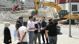 AFAD Başkanı Memiş, afet konutlarını inceledi 