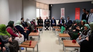 Başkan Görgel’den Bayramda Huzurevine Ziyaret