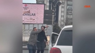 Kahramanmaraş’ta trafikte tartıştığı kişiye silah çekti 