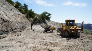 Büyükşehir, Dulkadiroğlu’nda Köy Evlerine Yeni Yol Açıyor