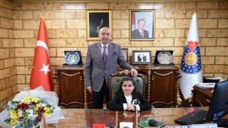 KSÜ'de 23 Nisan’da Rektörlük Koltuğu Gülce Betül Terli’ye Emanet Edildi