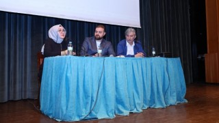 Onikişubat Okuyor söyleşisi ile edebiyat rüzgarı esti