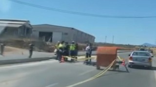 İş makinesinin çarptığı çocuk öldü ağabeyi ağır yaralandı 