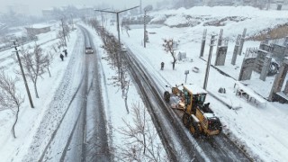 Arterleri Ulaşıma Açık Tutmak İçin Büyükşehir’den Yoğun Mesai