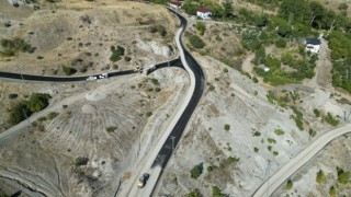 DULKADİROĞLU’NDA ULAŞIMDA REKOR SEFERBERLİK: 110 KİLOMETREDE 700 BİN METREKARE SATHİ ASFALT KAPLAMA