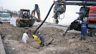 KASKİ Sahada; Sağanak Yağışın İzleri Bir Bir Siliniyor