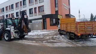 Büyükşehir’den Okul Çevrelerinde Yoğun Kış Mesaisi