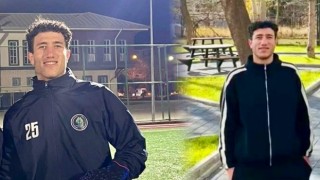 Bıçaklanan 18 Yaşındaki Genç Hayatını Kaybetti