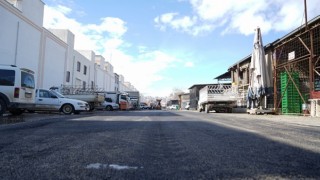 Toptancılar Sitesi’nin Yolu Yenileniyor