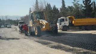 Yollarda Asfalt Çalışması Kesintisiz Sürüyor