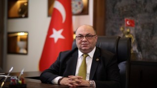 BAŞKAN AKPINAR’DAN ANNELER GÜNÜ MESAJI: “ANNELER, SEVGİNİN VE FEDAKÂRLIĞIN EN GÜZEL ADIDIR”