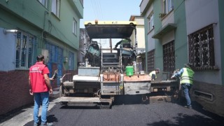 Büyükşehir, Dulkadiroğlu Yavuz Selim Mahallesi’nde Sokak Sokak Cadde Cadde Asfalt Seriyor