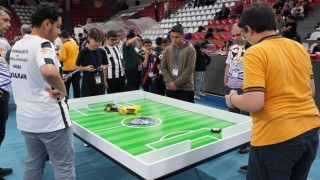 Teknoloji Tutkunu Gençler Robotik Festivalinde Buluştu