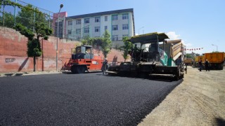Büyükşehir, Dulkadiroğlu Gazneliler Caddesi’nde Asfalt Mesaisine Başladı