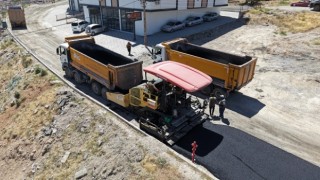 Büyükşehir’in Aslanbey Mahallesi’ndeki Asfalt Mesaisi Sürüyor