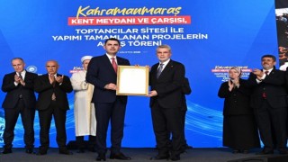 Bakan Kurum, İlk “Yeşil Ruhsat”ı Başkan Görgel’e Takdim Etti