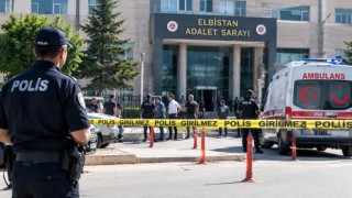 Adliye önünde silahlı kavga: 3 yaralı