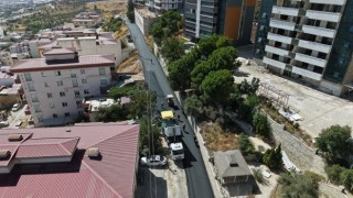 Büyükşehir, Onikişubat Kâtip Çelebi Caddesi’ni Asfaltlıyor