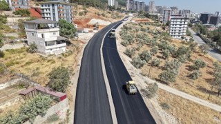 Doğu-Batı Ulaşımına Nefes Olacak Güzergâhta Asfalt Mesaisi Sürüyor