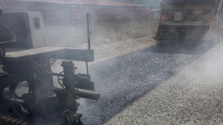 Büyükşehir, Göksun Yeniyapan’ın Yolunda İkinci Kat Asfaltı Seriyor