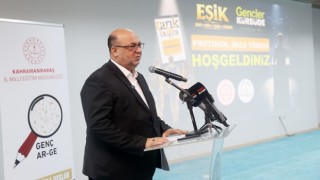 DULKADİROĞLU’NDA EĞİTİME GÜÇLÜ DESTEK: GENÇLER KÜRSÜDE VE EŞİK PROJELERİNDE YENİ DÖNEM BAŞLADI